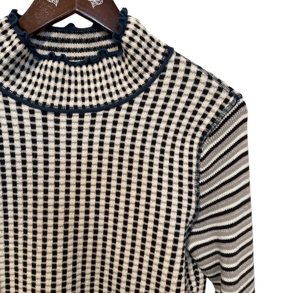 Free People WE THE FREE  Mock Neck Long Sleeve Sweater Womens M Academia Preppy - Picture 3 of 8